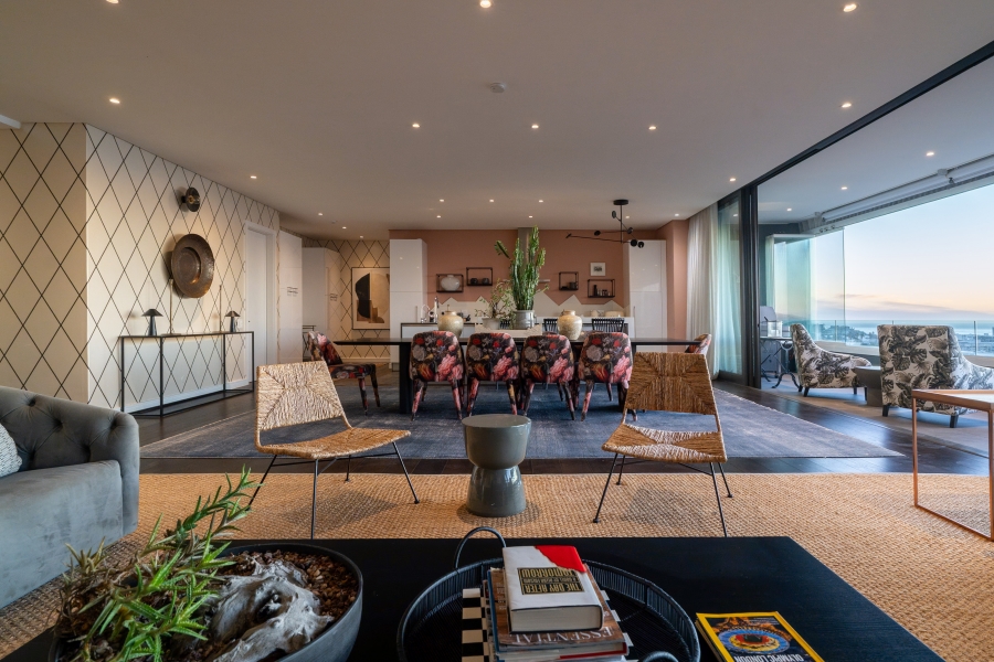 3 Bedroom Property for Sale in Sea Point Western Cape